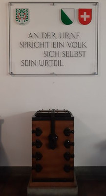 An_der_Urne_2023-1214A